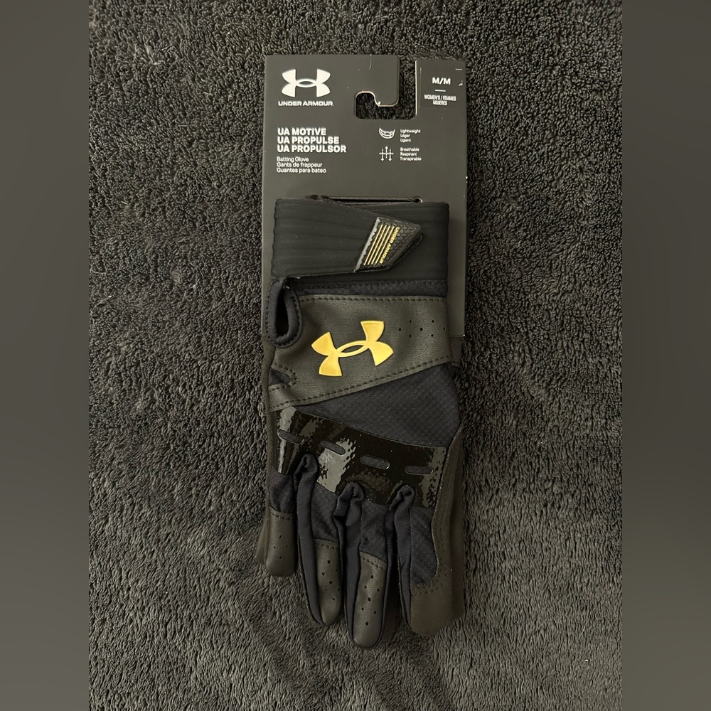 NEW Women’s Under Armour UA Motive Batting Gloves - Black/Gold - Medium